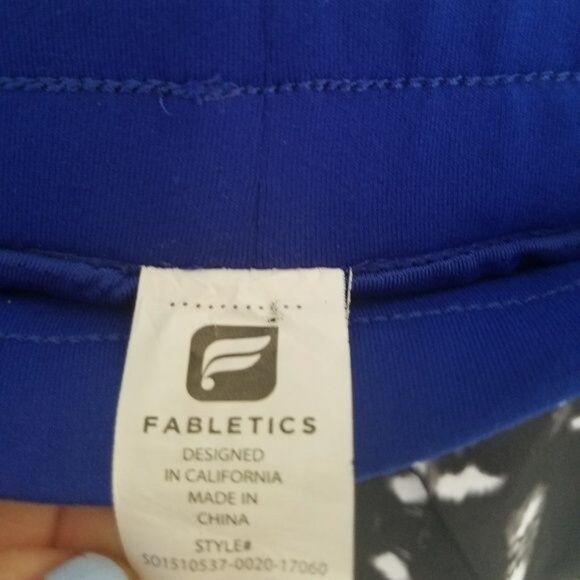 Fabletics Women's Blue & Black Patterned Athletic Shorts gym yoga no tags Large - Picture 5 of 6